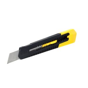NÓŻ Z ŁAMANYM OSTRZEM 18mm STANDARD STANLEY